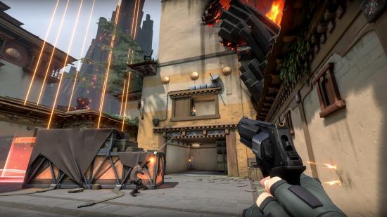 A Valorant screenshot showing competitive gameplay
