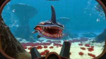 A sea monster approaches you in Subnautica