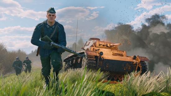 Free shooting games: A german footman runs alongside a tank in Enlisted