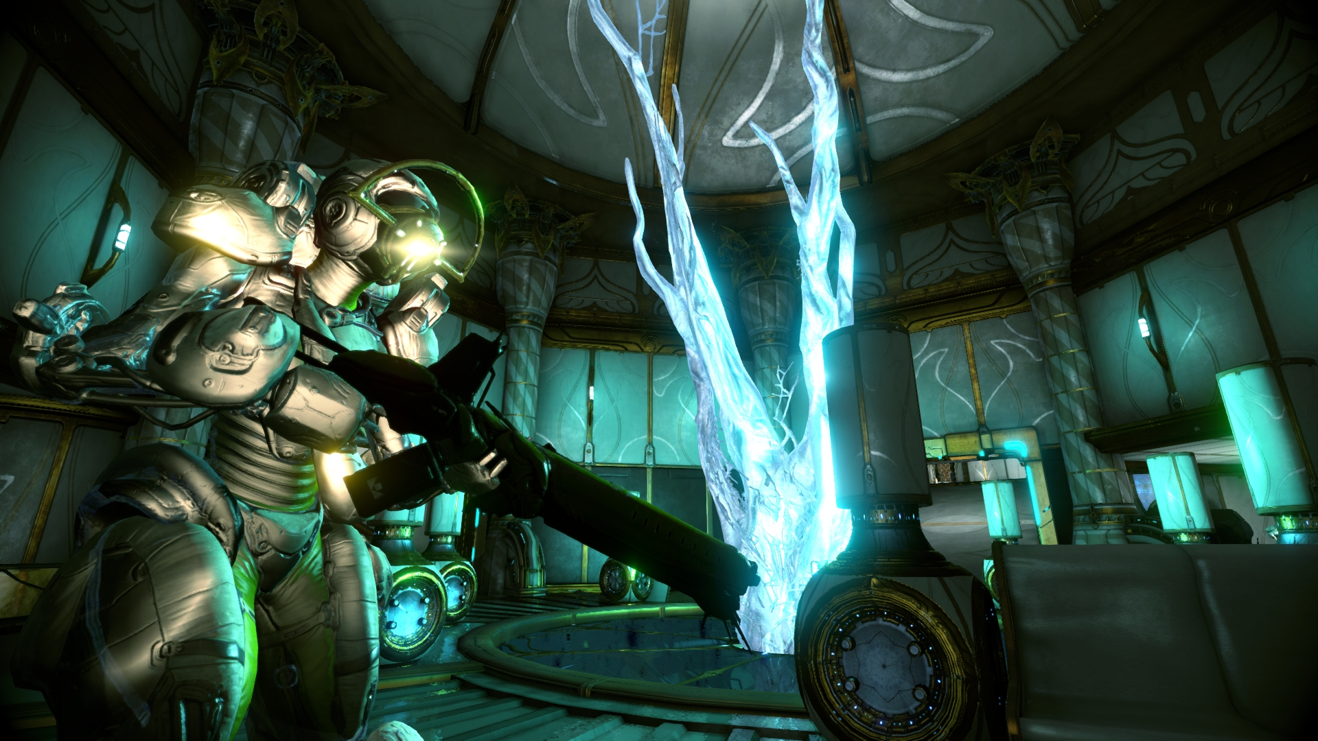Free shooting games: Warframe. A screenshot shows an alien armed with a gun walks through a building