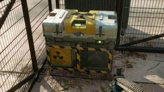 Far Cry 6 Depleted Uranium Locations: a crate of Depleted Uranium sitting behind a fence.