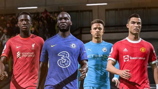 FIFA 22 otw pack: four players walk towards the pitch