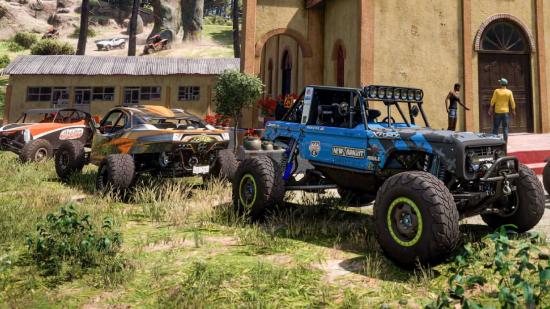 Forza Horizon 5 Tuning Guide: multiple cars can be seen parked in front of a hall in Mexico's countryside.