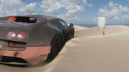 Forza Horizon 5 Floating Chinese Lantern locations: A floating Chinese lantern can be seen next to a vehicle in the dunes.