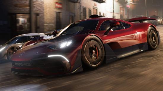 Forza Horizon 5 Showoff Skills: Two cars can be seen racing through the streets of Mexico