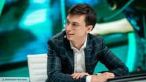 League of Legends LEC Caedrel interview: Caedrel on the analyst desk
