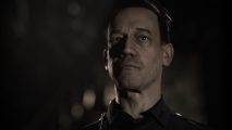 The Quarry Paths: The cop. played by Ted Raimi can be seen