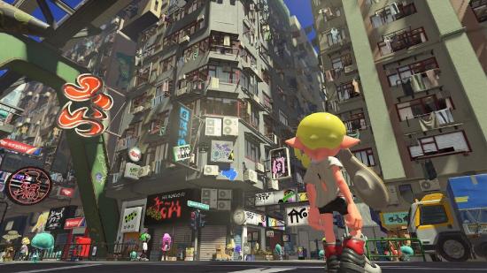 Splatoon 3 changes: a Splatoon character looking up at a bustling cityscape