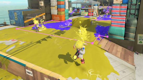 Splatoon 3 Local Multiplayer: 2 people can be seen fighting in a multiplayer match