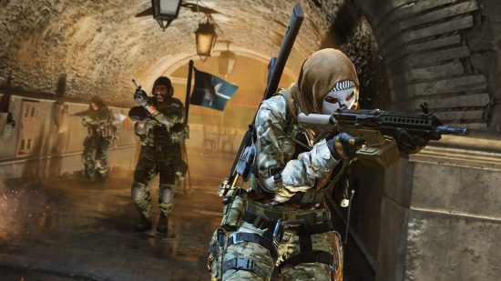 Modern Warfare 2 multiplayer beta: A masked soldier and their squad patrol through a tunnel in MW2