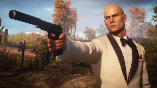 Best Xbox Series X games: Agent 47 in a white tuxedo points his silenced pistol in Hitman 3