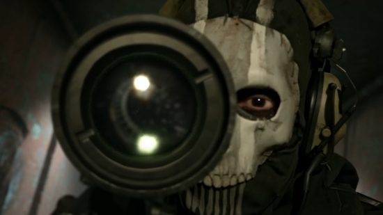 Modern Warfare 2 VPN: image shows a man in a skull mask gazing down the sights of sniper rifle.