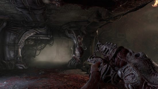 Scorn how to switch weapons: The player can be seen holding a gun