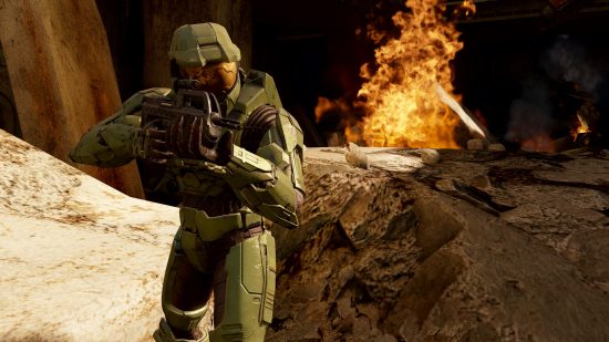 Best Xbox co-op games: a soldier wearing a green suit of armor in Halo Master Chief Collection
