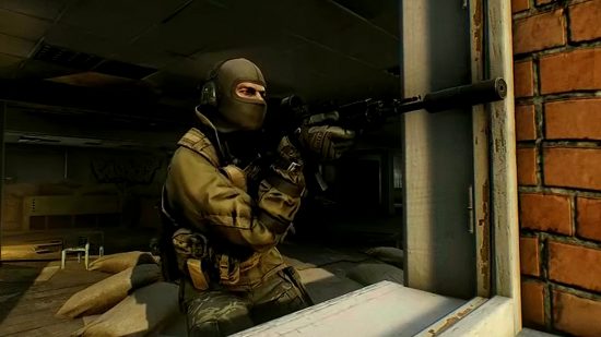 Escape From Tarkov cheaters fighting hacks: an image of a Tarkov player shooting in the FPS extraction shooter game