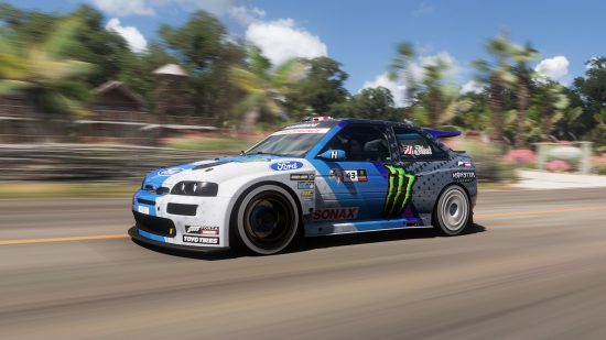 Best Xbox Game Pass games: A rally car in Forza Horizon 5.