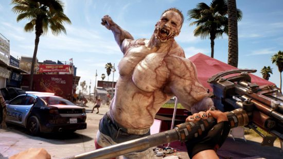Dead Island 2 zombie types: A Crusher zombie lunging at the player holding a hammer.