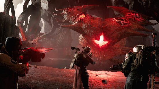 Remnant 2 Multiplayer: Three players can be seen fighting a boss