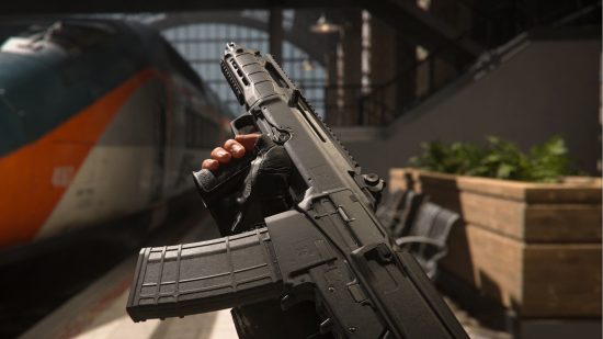 Modern Warfare 2 Season 4 Guns: The Tempus Razorback can be seen