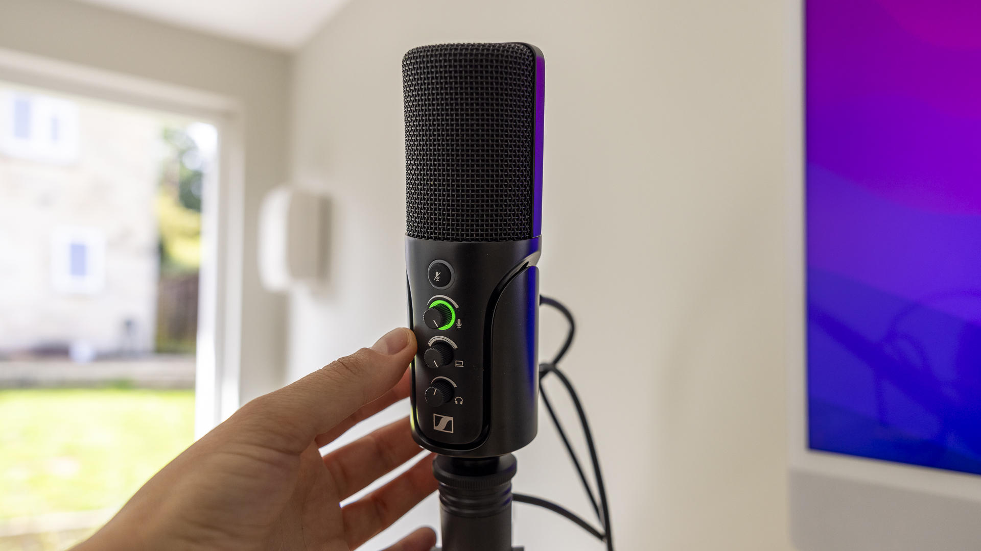 https://www.theloadout.com/wp-content/sites/theloadout/2023/09/sennheiser-profile-mic-review.jpg