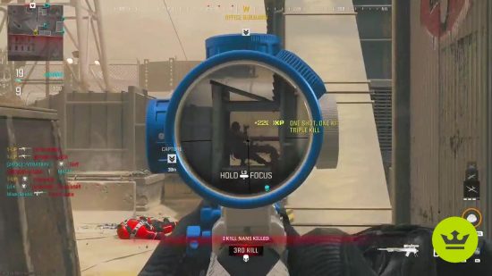 MW3 controller aim assist: The player aiming at a defeated enemy with a scoped Longbow sniper, with the words 'triple kill' on screen next to the weapon.