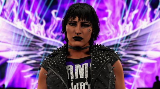 Nove igre za PS4: Rhea Ripley iz WWE 2K24 v črni jakni z jeklenkami