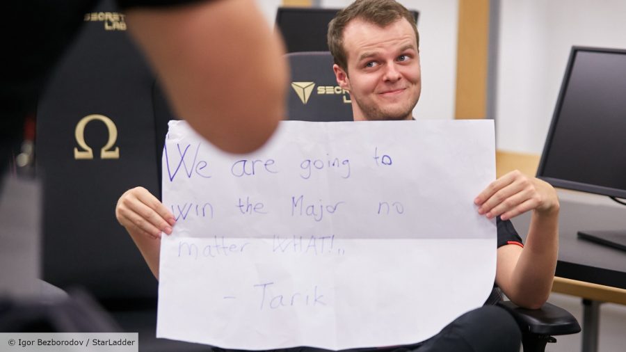 Xyp9x holds up a sign with a quote from Tarik saying they would win the next Major no matter what