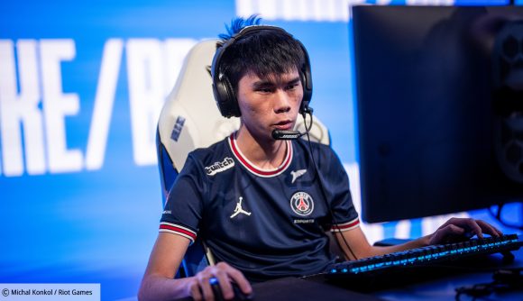 PSG Talon League of Legends botlaner Unified at Worlds 2021