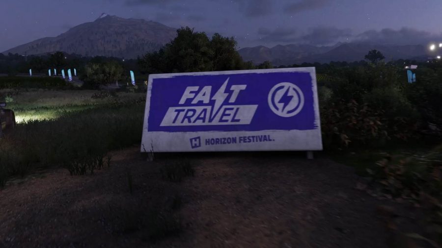 Forza Horizon 5 Fast Travel Boards: A Fast Travel Board can be seen along a country path