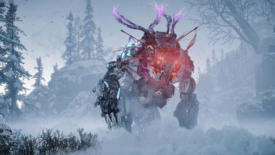 Horizon Forbidden West Machines: A Frostclaw can be seen running through the snowy hillside in Horizon Zero Dawn The Frozen Wilds
