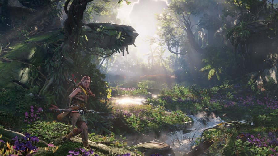 Horizon Forbidden West Mission List: Aloy can be seen walking through an overgrown street in San Fransico.
