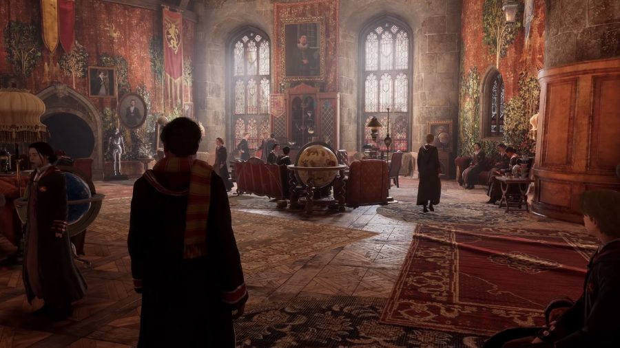 Hogwarts Legacy Houses: The Gryffindor common room can be seen.