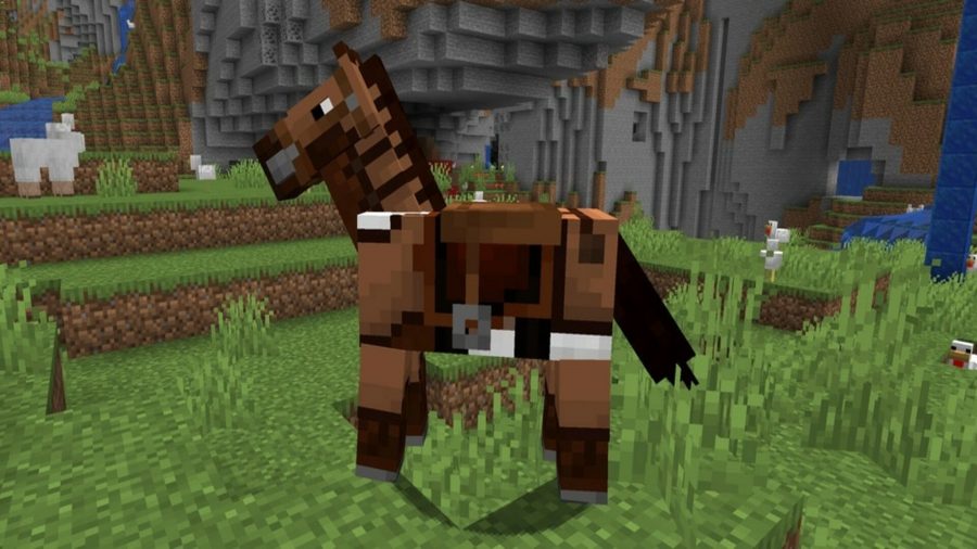 Comment faire une selle dans Minecraft : un cheval portant une selle